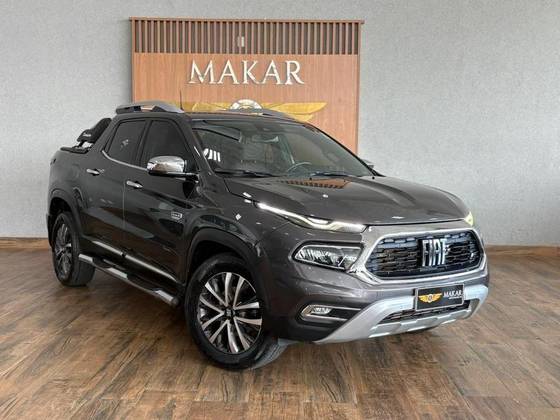 FIAT TORO 2.0 16V TURBO DIESEL RANCH 4WD AT9 FIAT TORO 2.0 16V TURBO DIESEL RANCH 4WD AT9